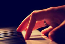 雷火电竞下载-包含英国网球队完胜法国网球队，德约科维奇打破历史纪录的词条