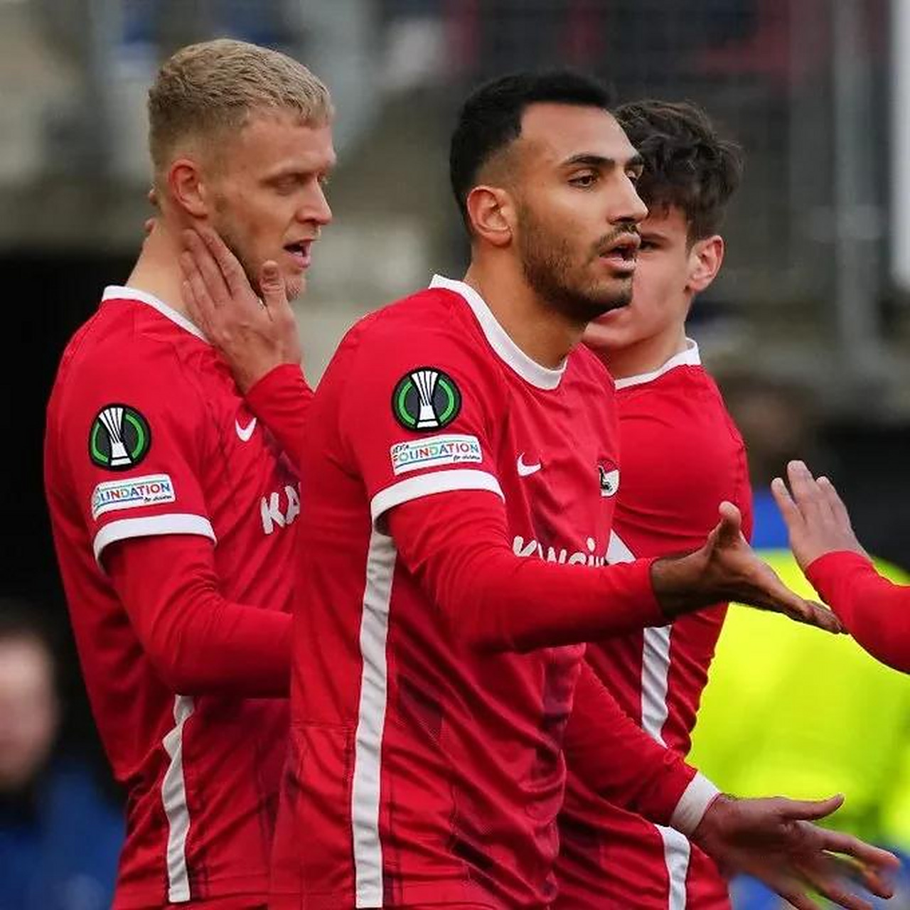 包含尼斯主场大胜第戎,争冠局势持续悬念的词条 包含尼斯主场大胜第戎,争冠局势持续悬念的词条