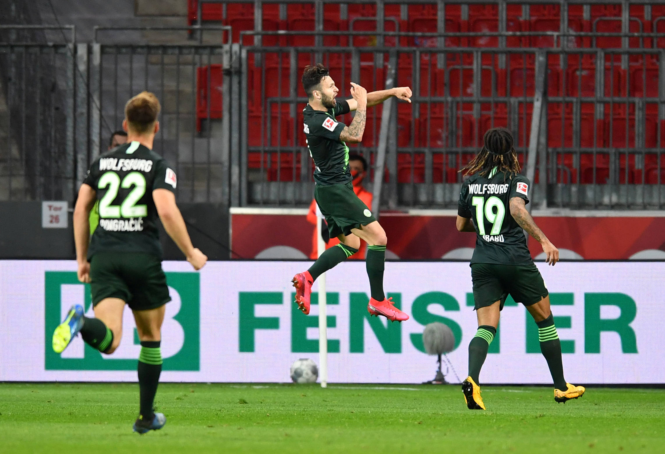 弗莱堡赢得对阵勒沃库森的比赛