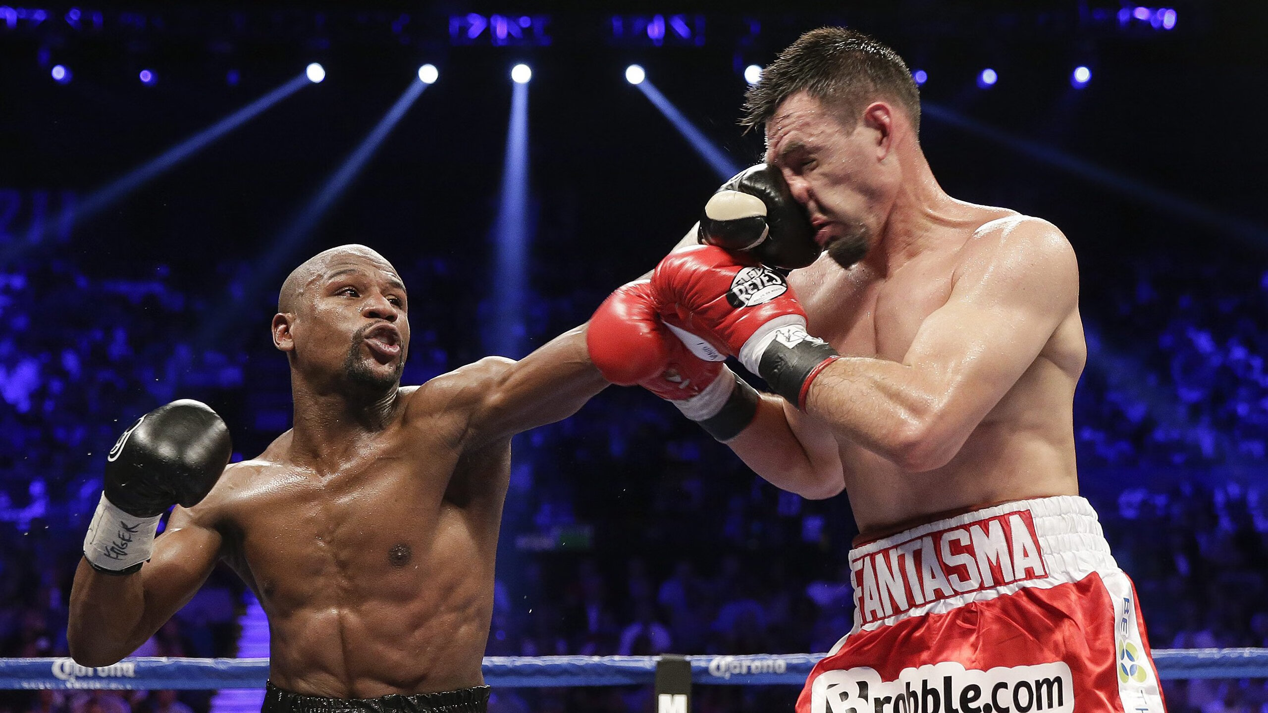 阿尔瓦雷斯展现巨星价值，曼城击败国际米兰